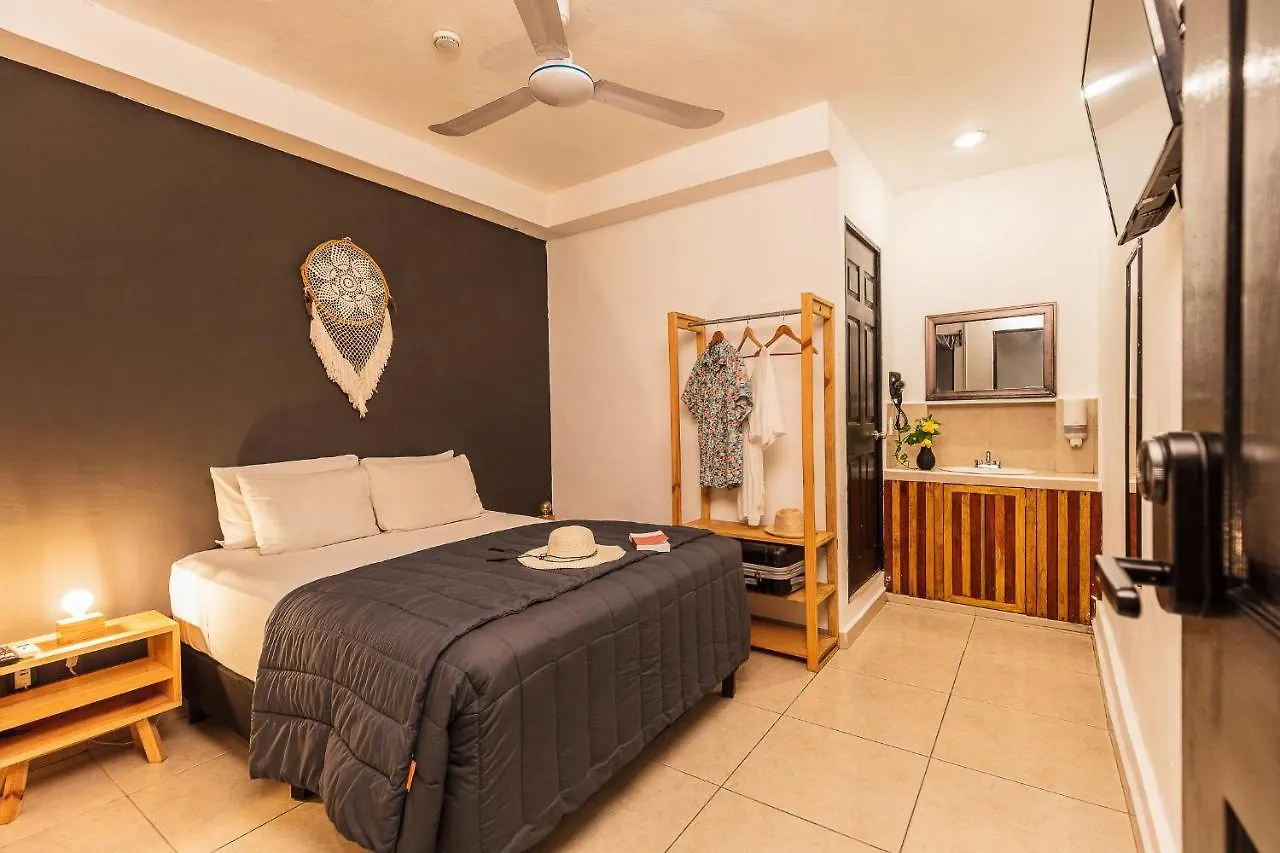 Che Playa Hostel & Bar Adults Only 신데 델 카르멘